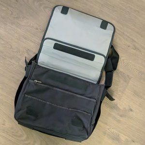 Targus laptop case